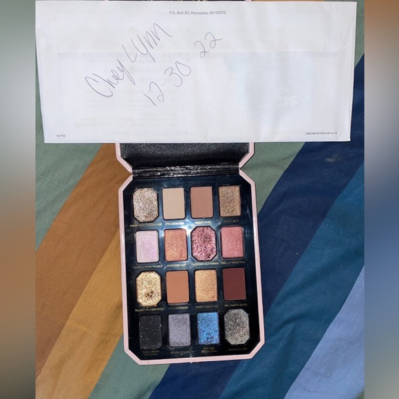 Eyeshadow palettes - Picture 5 of 12